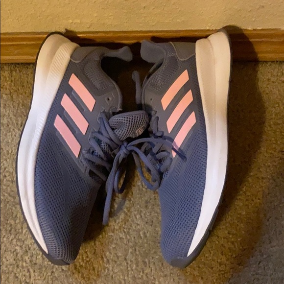 Adidas Size 6 BIG BOY/GIRL I wear 7.5/8 & Comfee - Picture 4 of 5